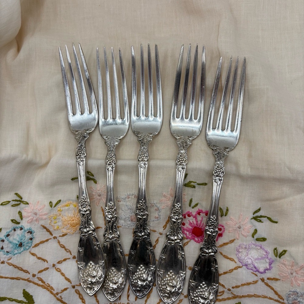 Rogers A1 Cutlery 5 Grape Silverplate Fork Ornate Engraved Antique La Vigne